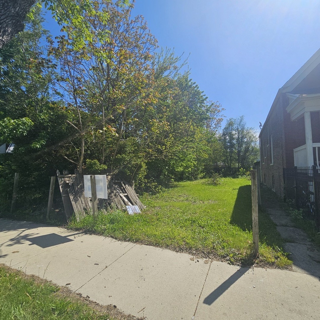 6423 S HERMITAGE Avenue Property Photo 1