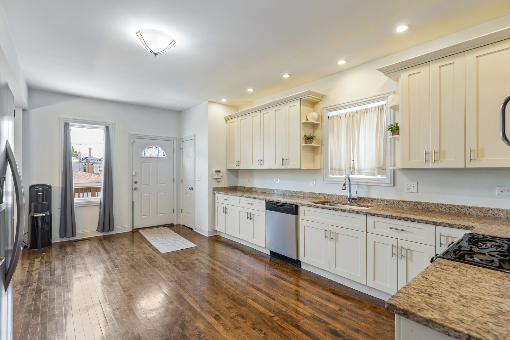 2511 Highland Avenue Property Photo 3