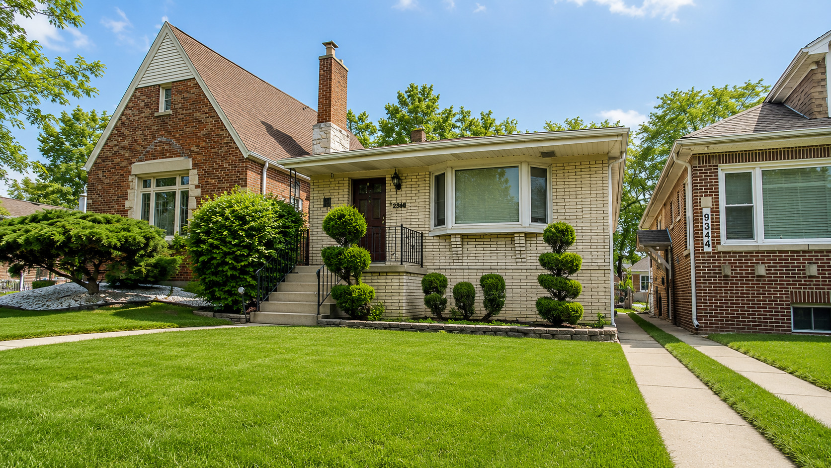 9348 S Michigan Avenue Property Photo 2