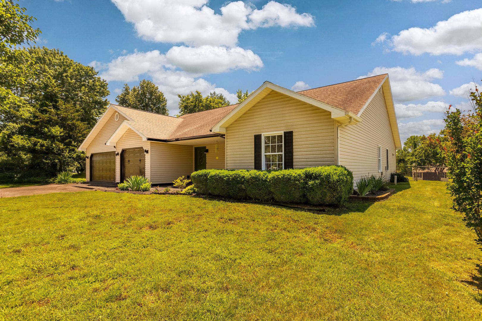 1437 Dogwood Road Property Photo 3