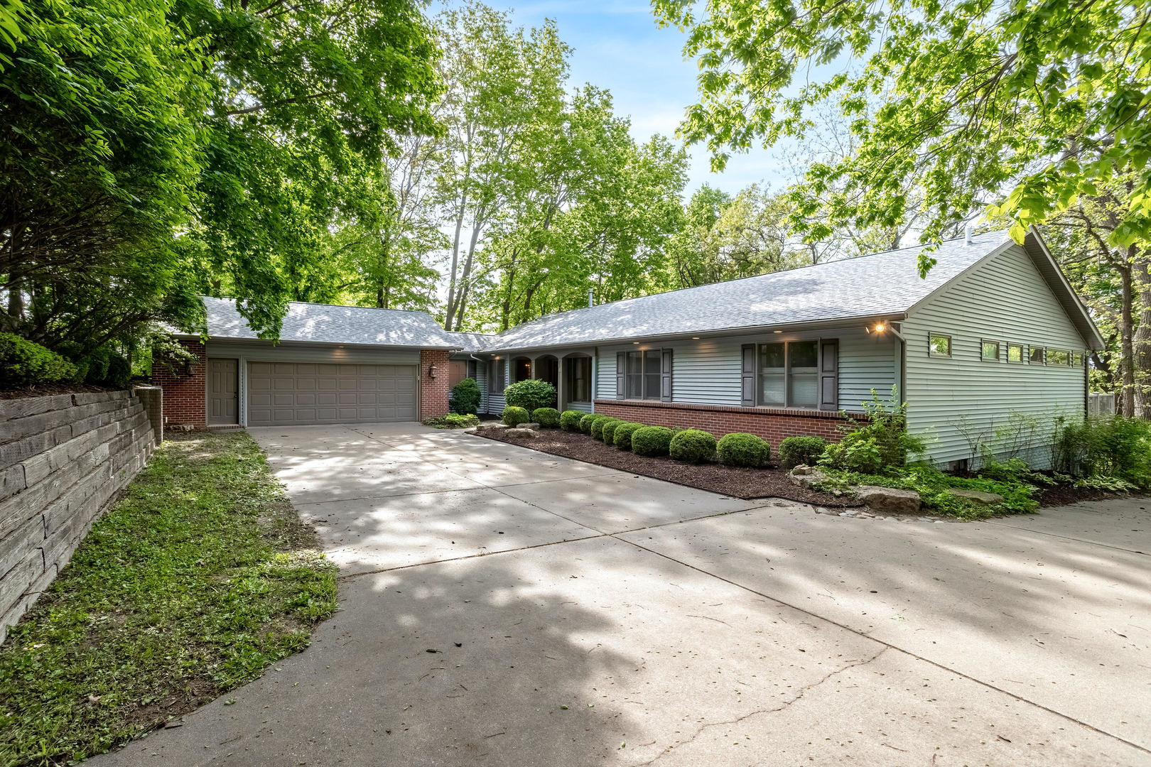 60 Custer Terrace Property Photo 3