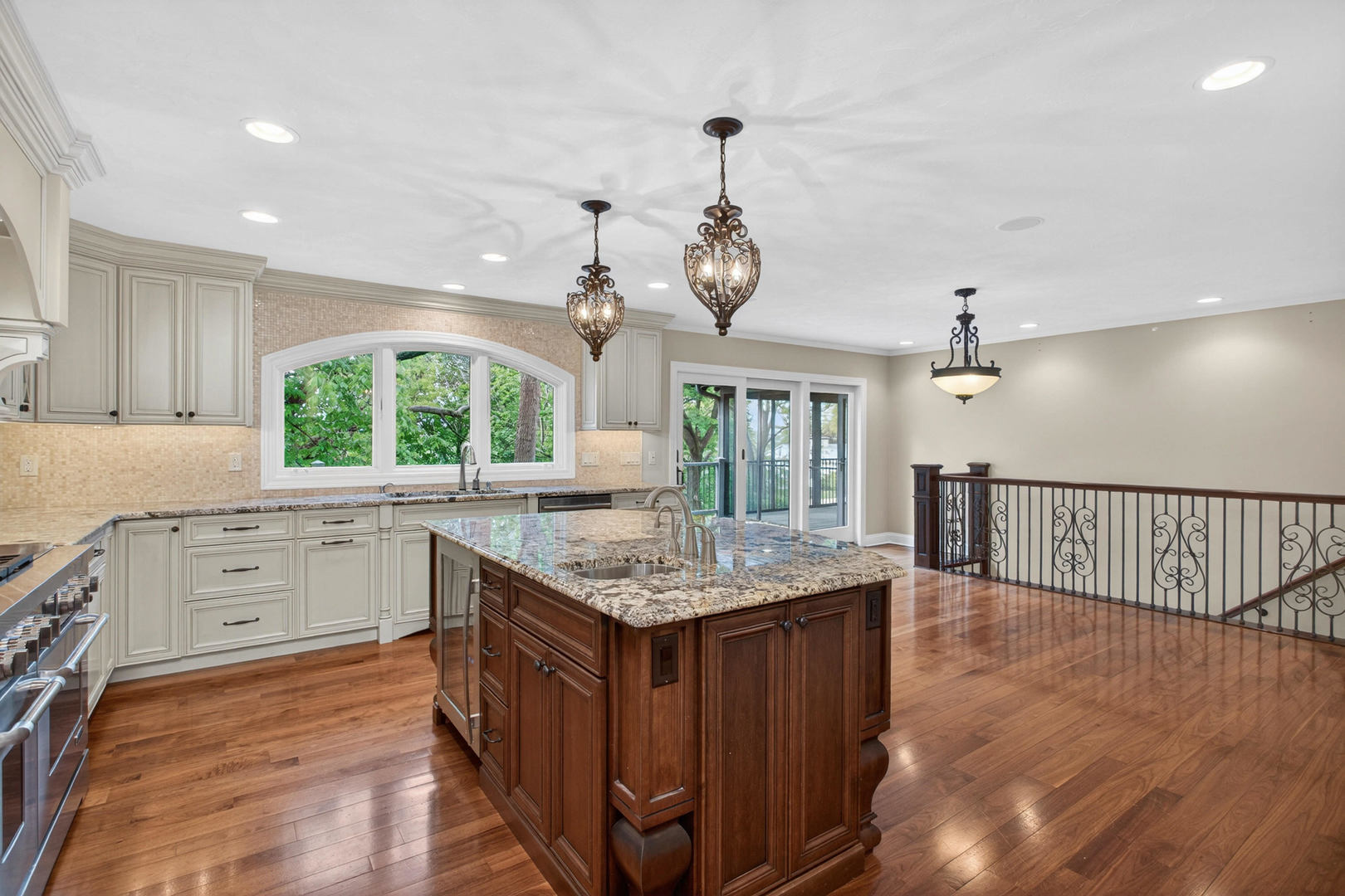 60 Custer Terrace Property Photo 12