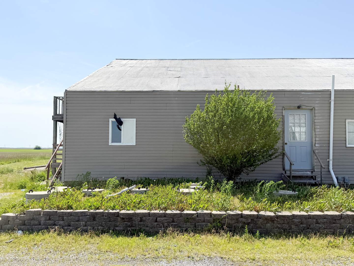 5991 Kinmundy Road Property Photo 8