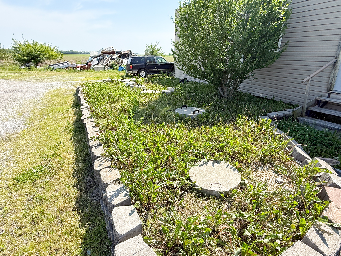 5991 Kinmundy Road Property Photo 11