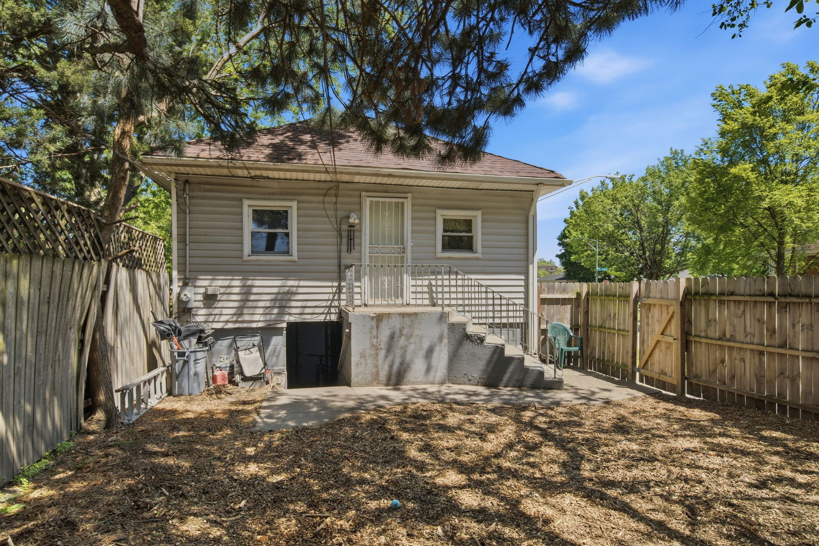 12124 S Edbrooke Avenue Property Photo 17