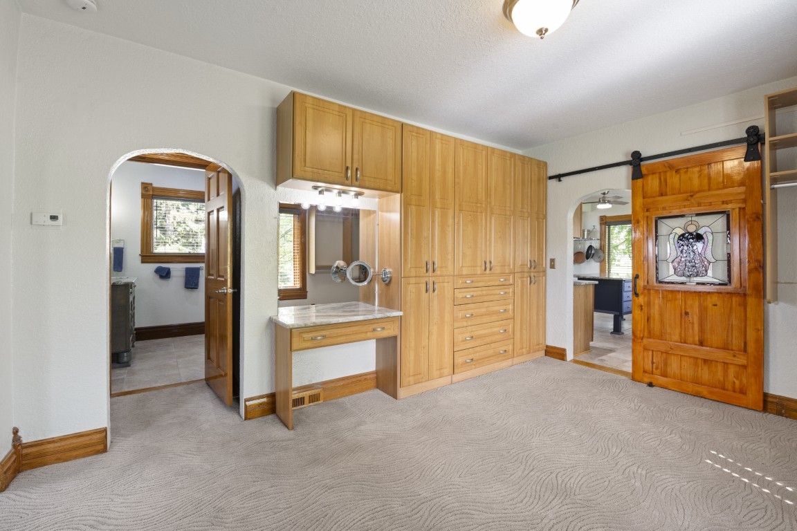 204 Freemont Street Property Photo 4