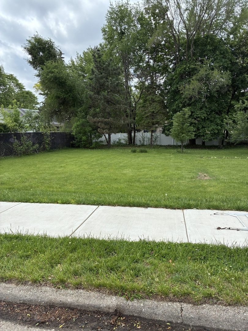 18xx W Pearl Avenue Property Photo 1
