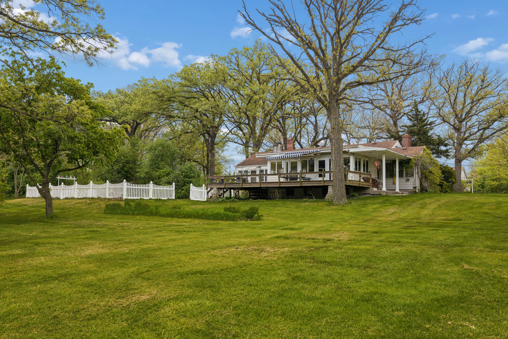 931 E Steger Road Property Photo 2