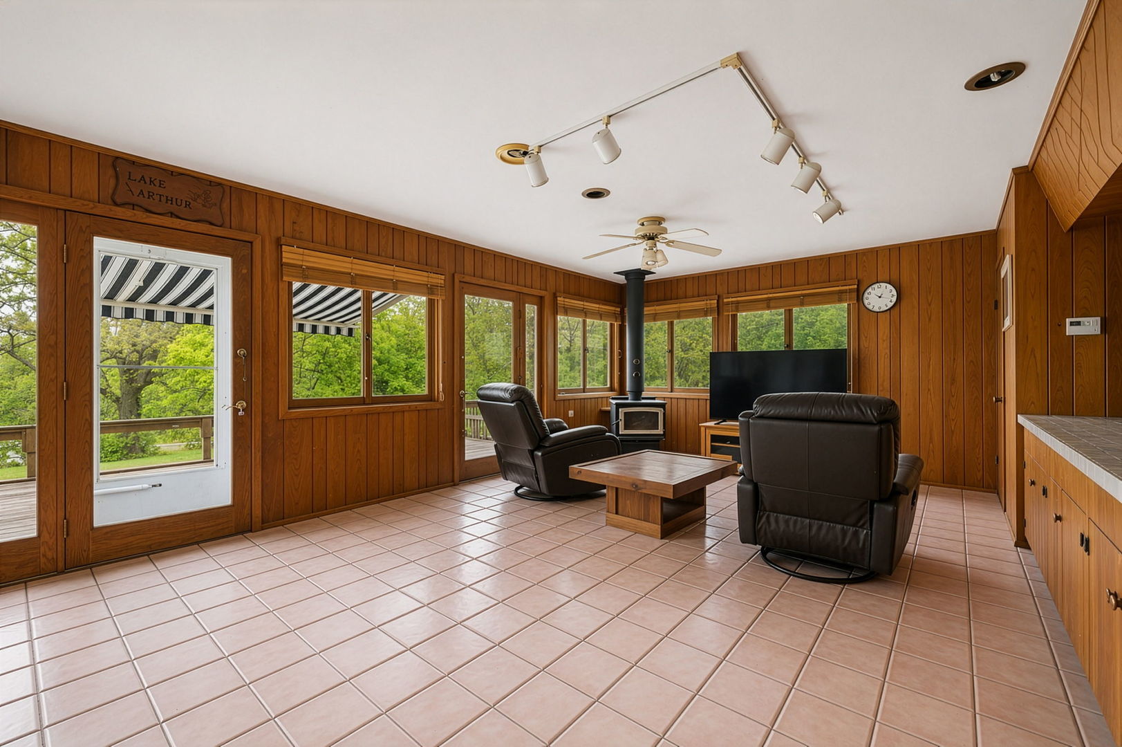 931 E Steger Road Property Photo 27