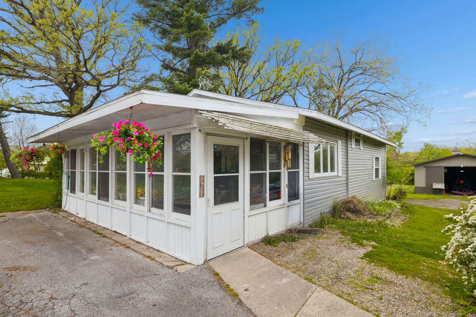 931 E Steger Road Property Photo 39