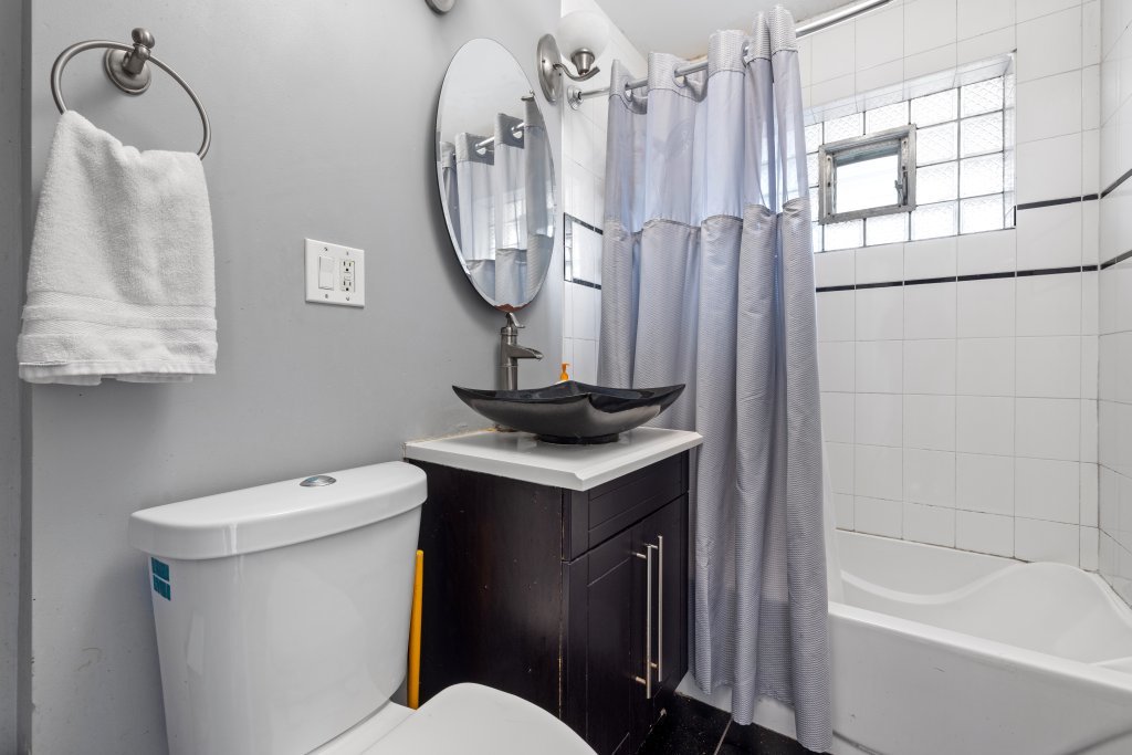 8422 W 45th Street Property Photo 19
