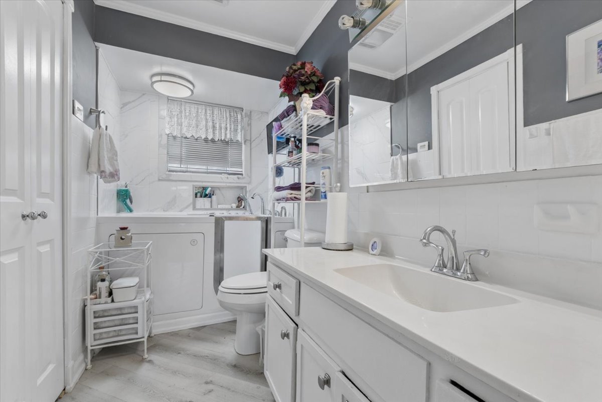 15622 Madison Avenue Property Photo 12