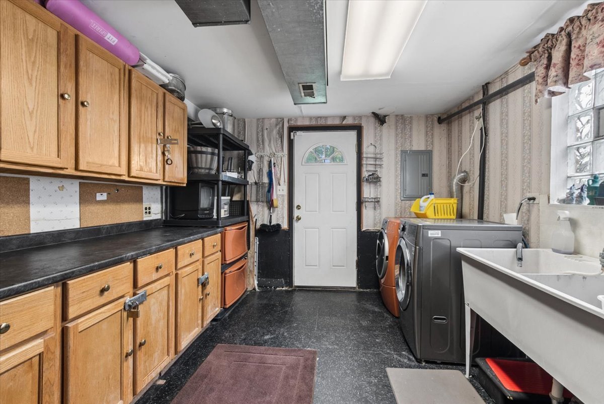 15622 Madison Avenue Property Photo 20