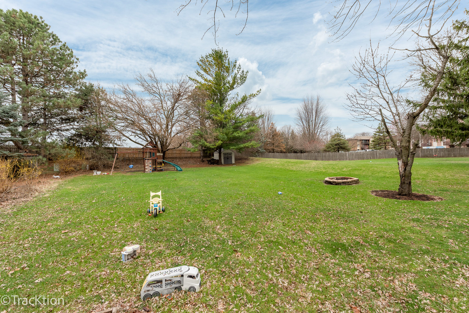 401 S Whispering Hills Drive Property Photo 15