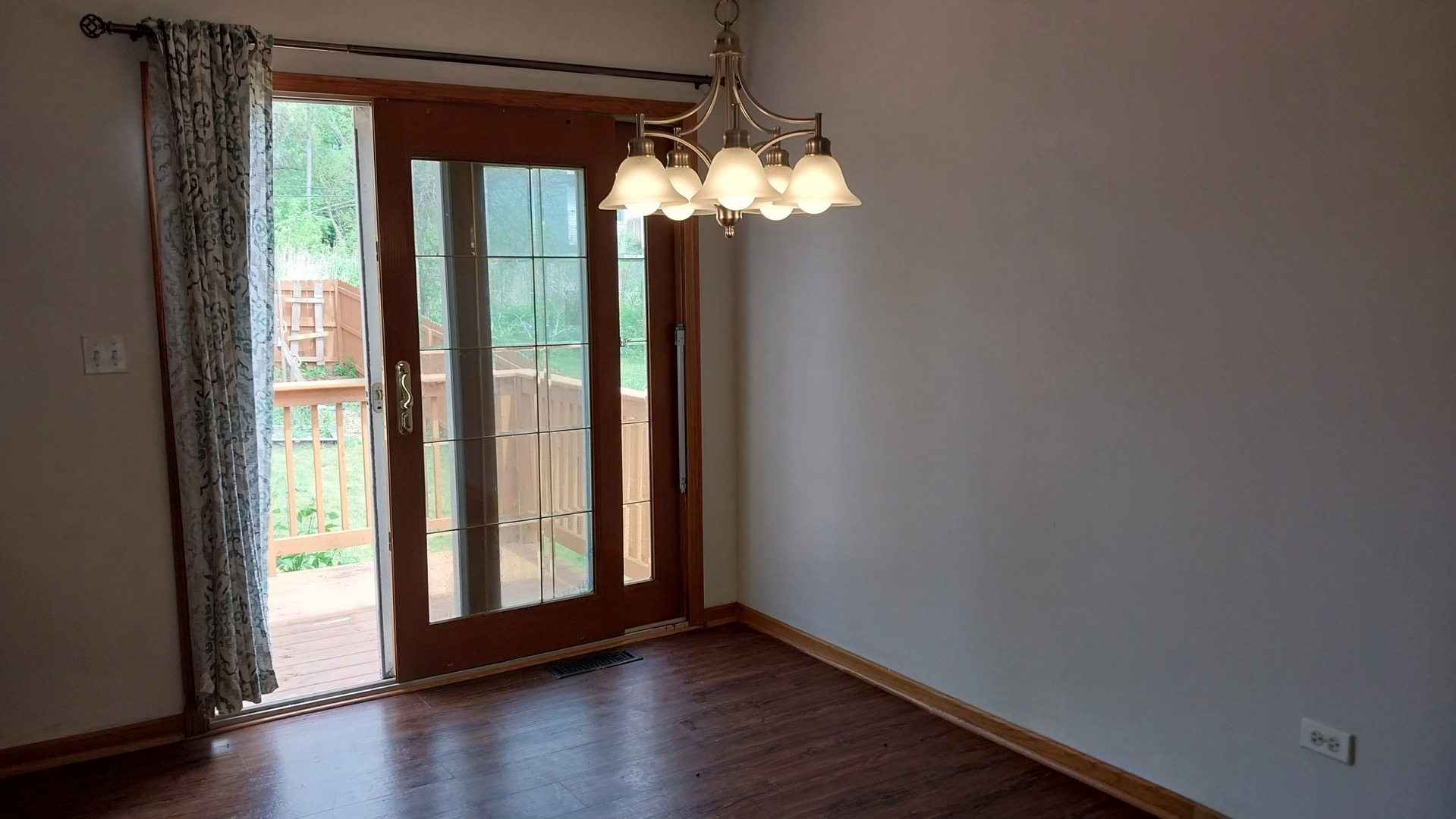5420 Hillside Drive Property Photo 5