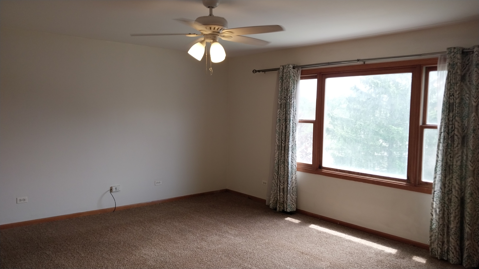 5420 Hillside Drive Property Photo 6