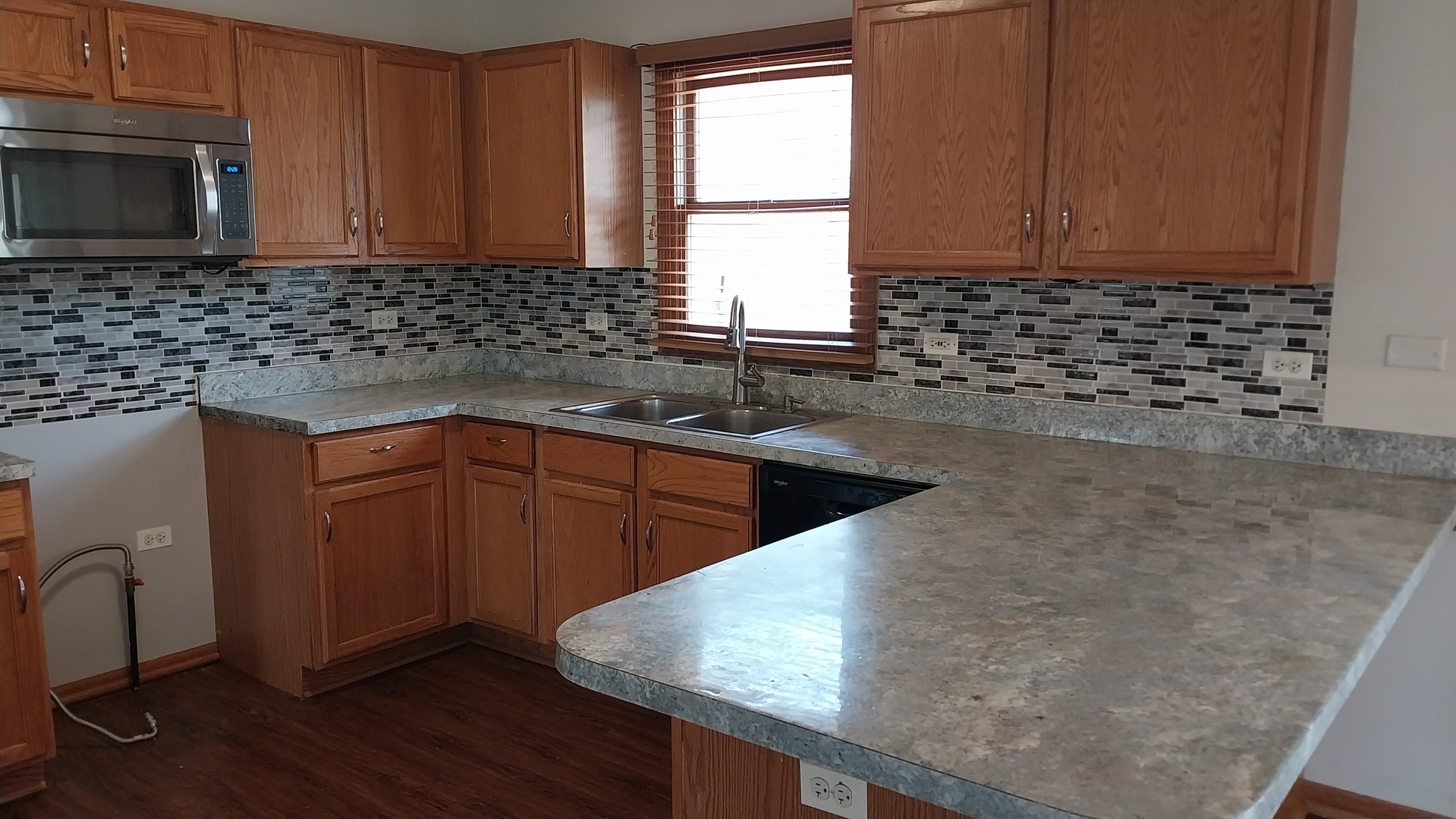 5420 Hillside Drive Property Photo 7
