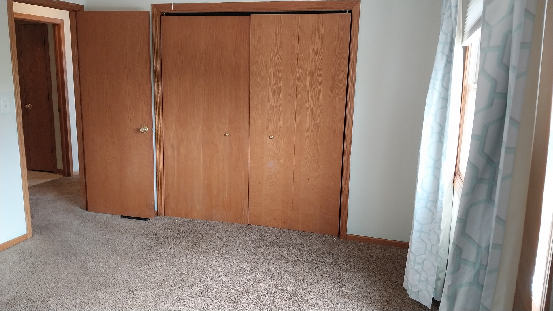 5420 Hillside Drive Property Photo 17