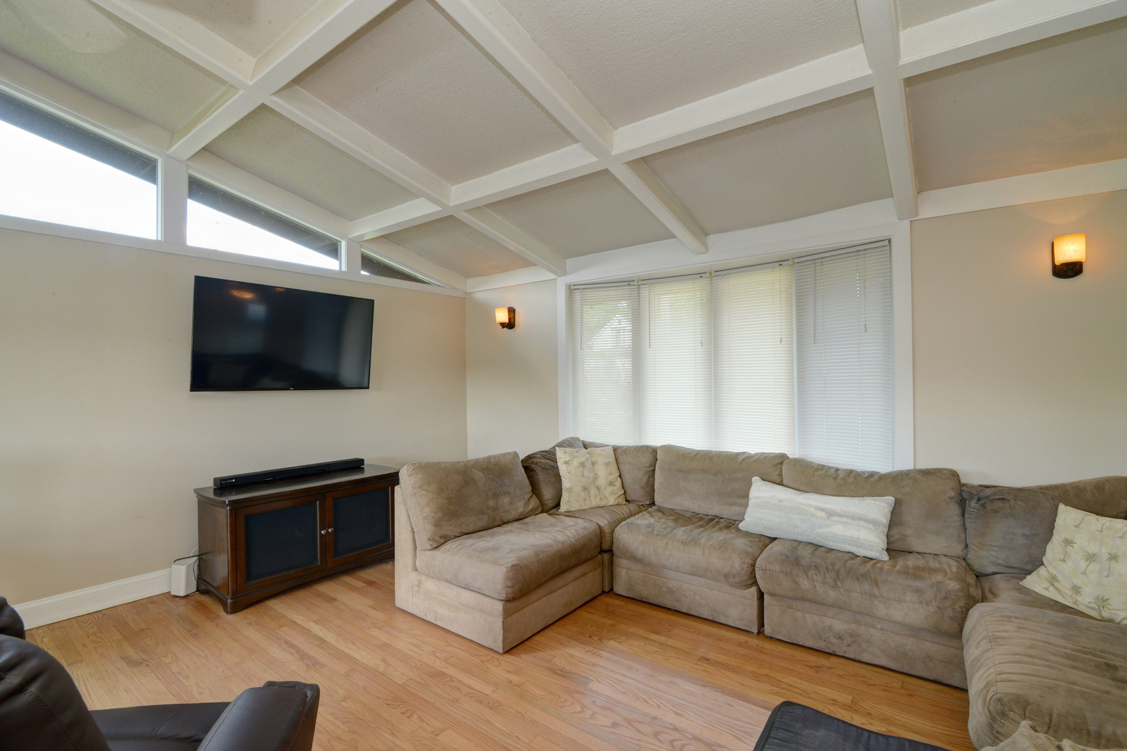 1627 Riverside Avenue Property Photo 7