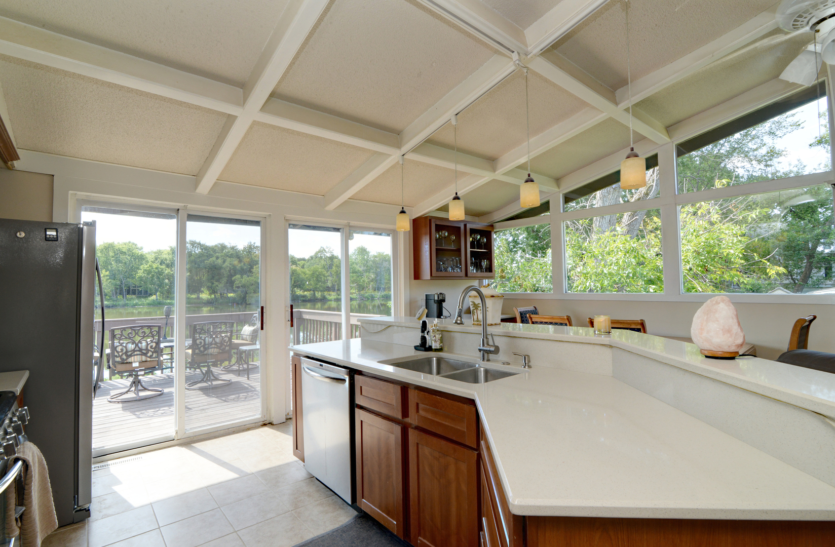 1627 Riverside Avenue Property Photo 11