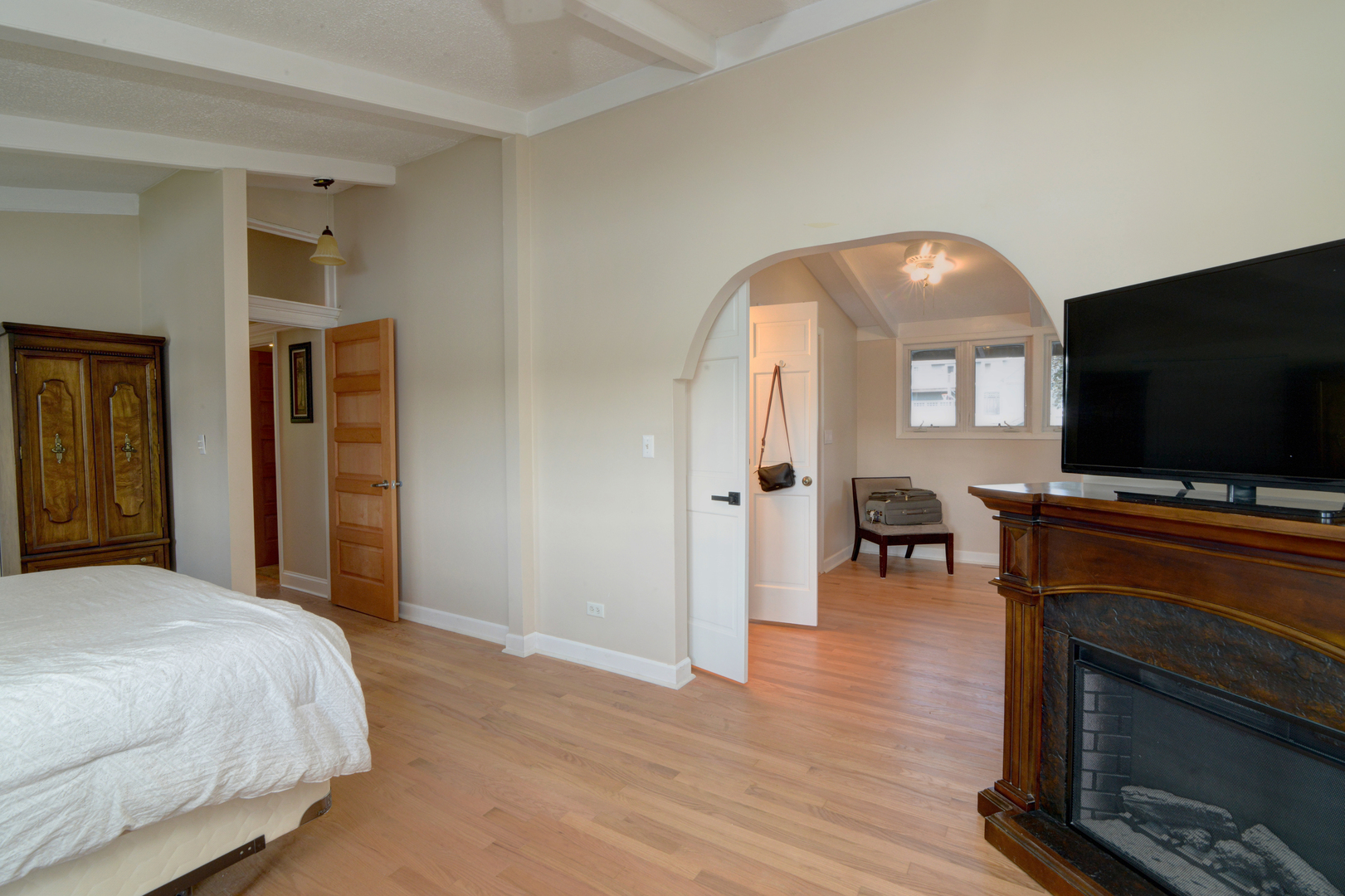 1627 Riverside Avenue Property Photo 18