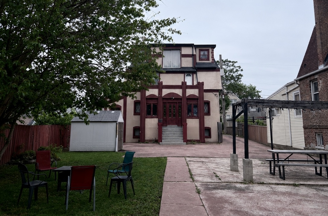 1631 N Monticello Avenue Property Photo 1