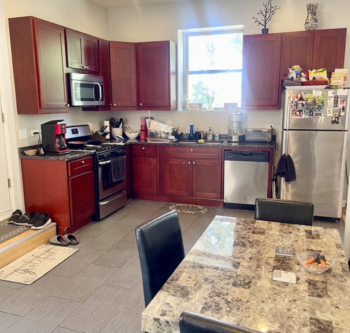 3741 W Le Moyne Street Property Photo 4