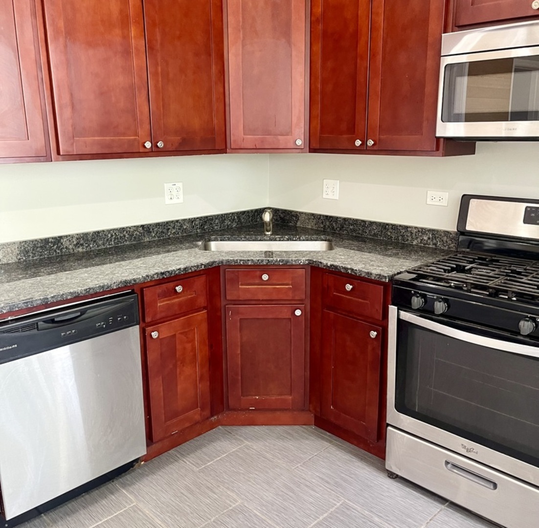 3741 W Le Moyne Street Property Photo 6