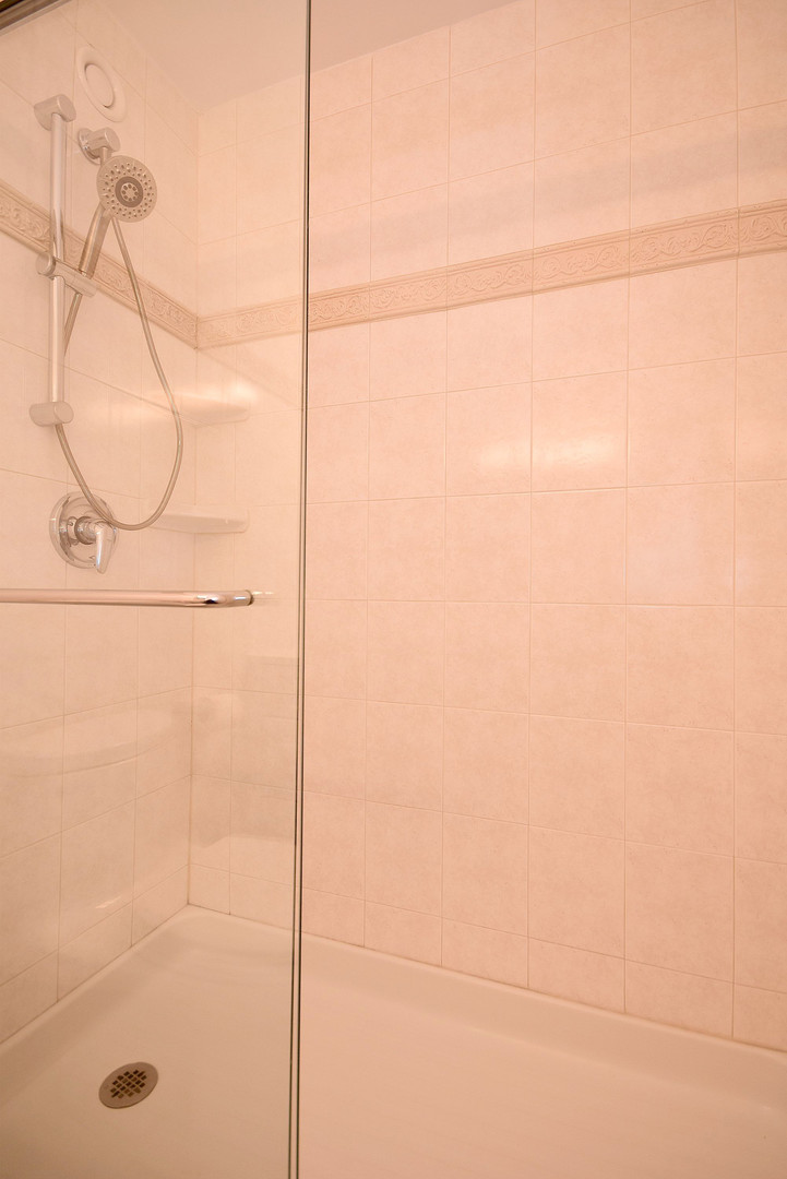 211 E Ohio Street 2721 Property Photo 21