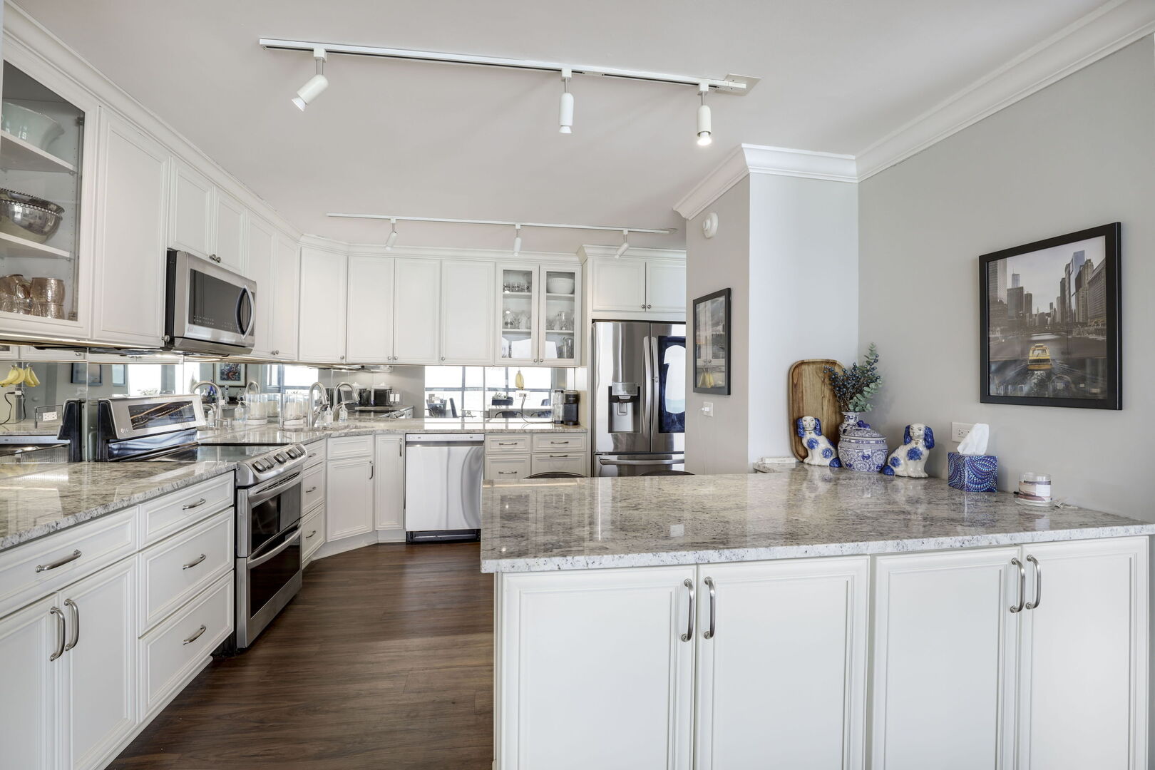 1500 Sheridan Road 7e Property Photo 4