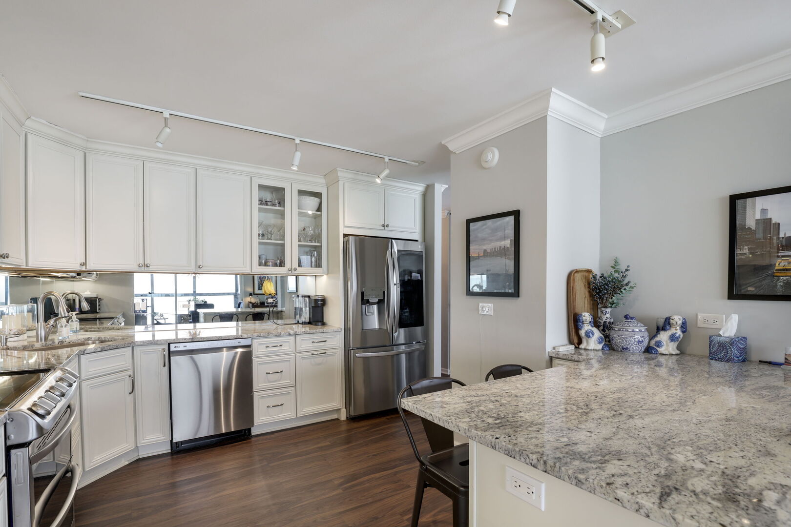 1500 Sheridan Road 7e Property Photo 5