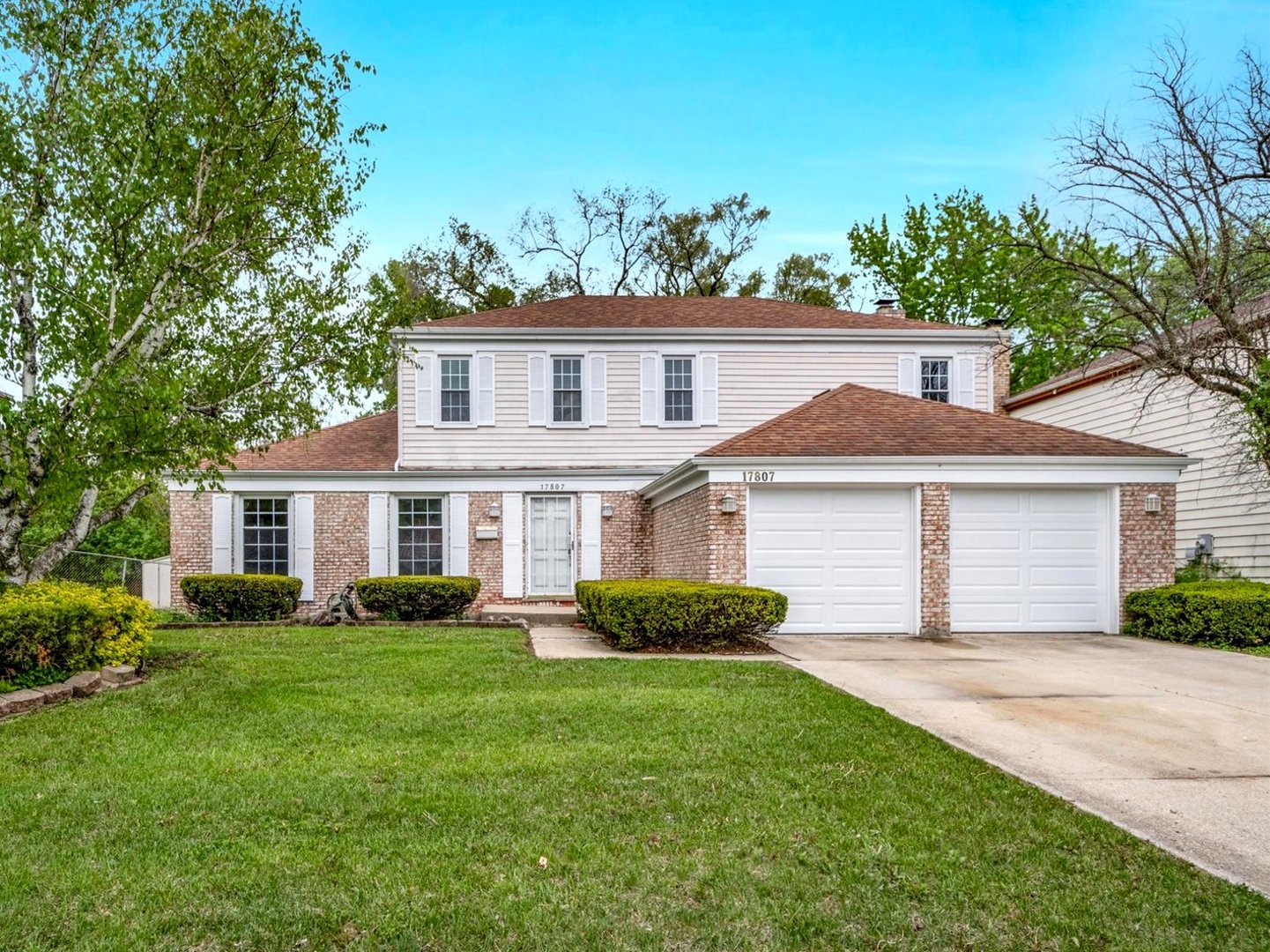 17807 Stonebridge Drive Property Photo 1