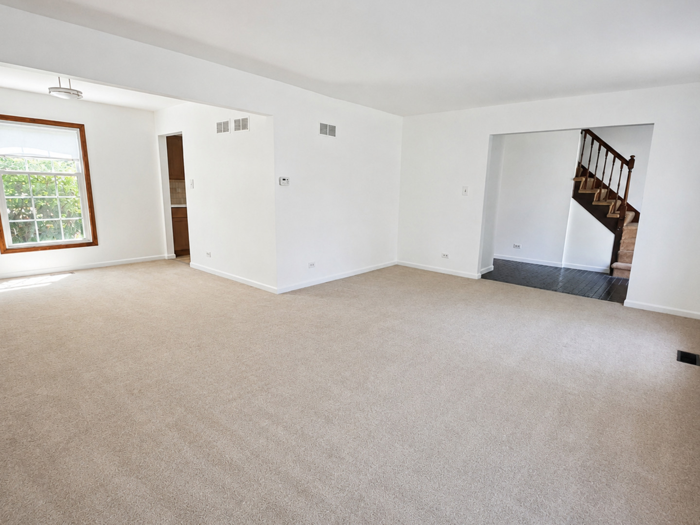17807 Stonebridge Drive Property Photo 6