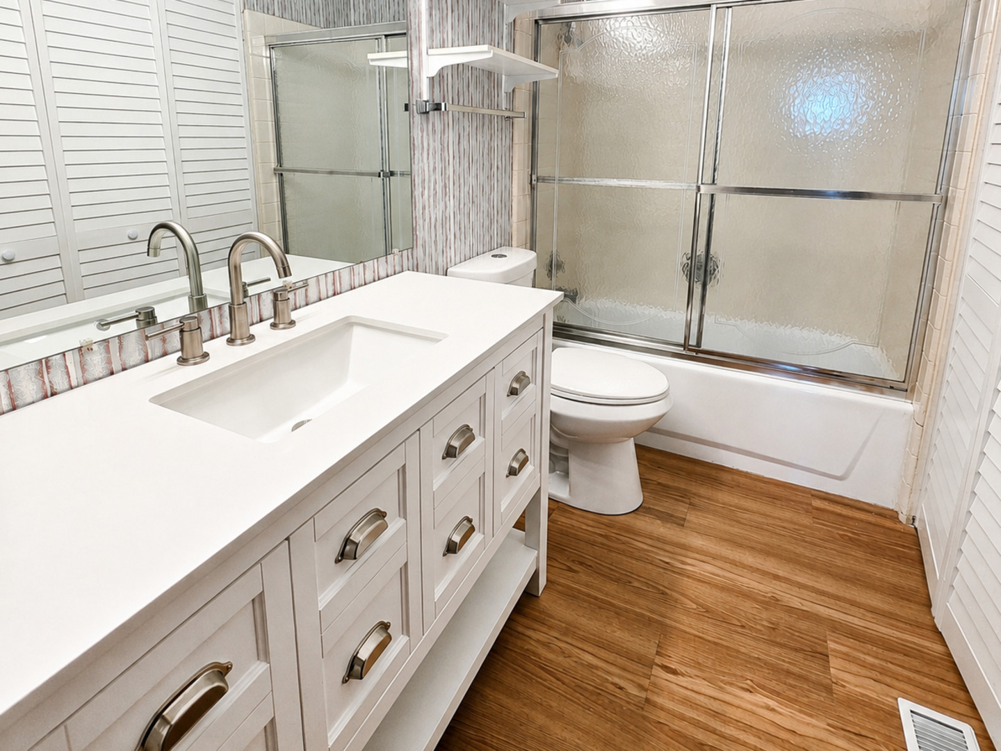 17807 Stonebridge Drive Property Photo 12