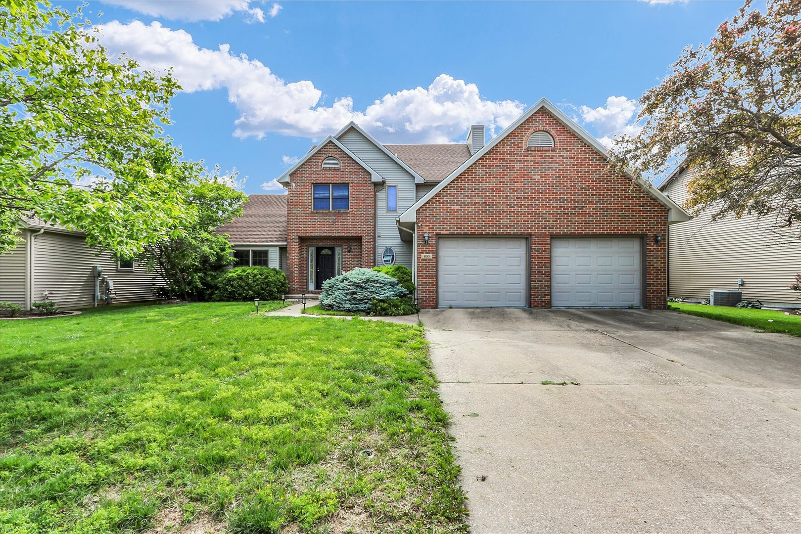 800 Lavender Drive Property Photo 1