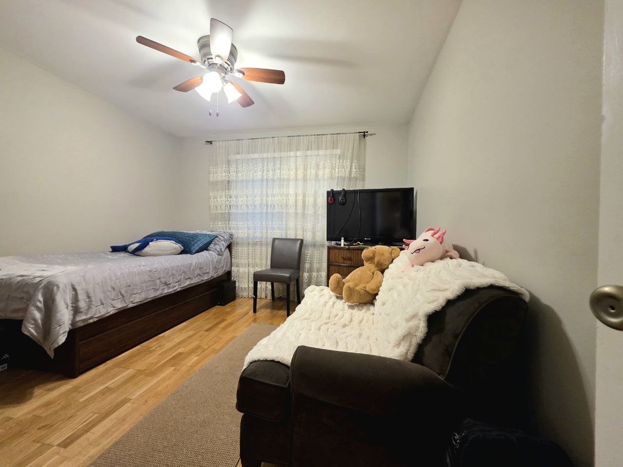 5139 N East River Road 162f Property Photo 10