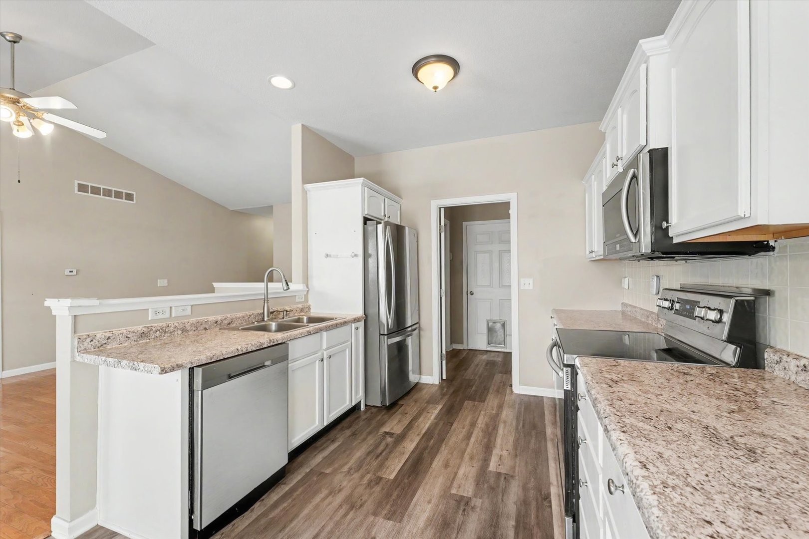 3802 Sandstone Drive Property Photo 12