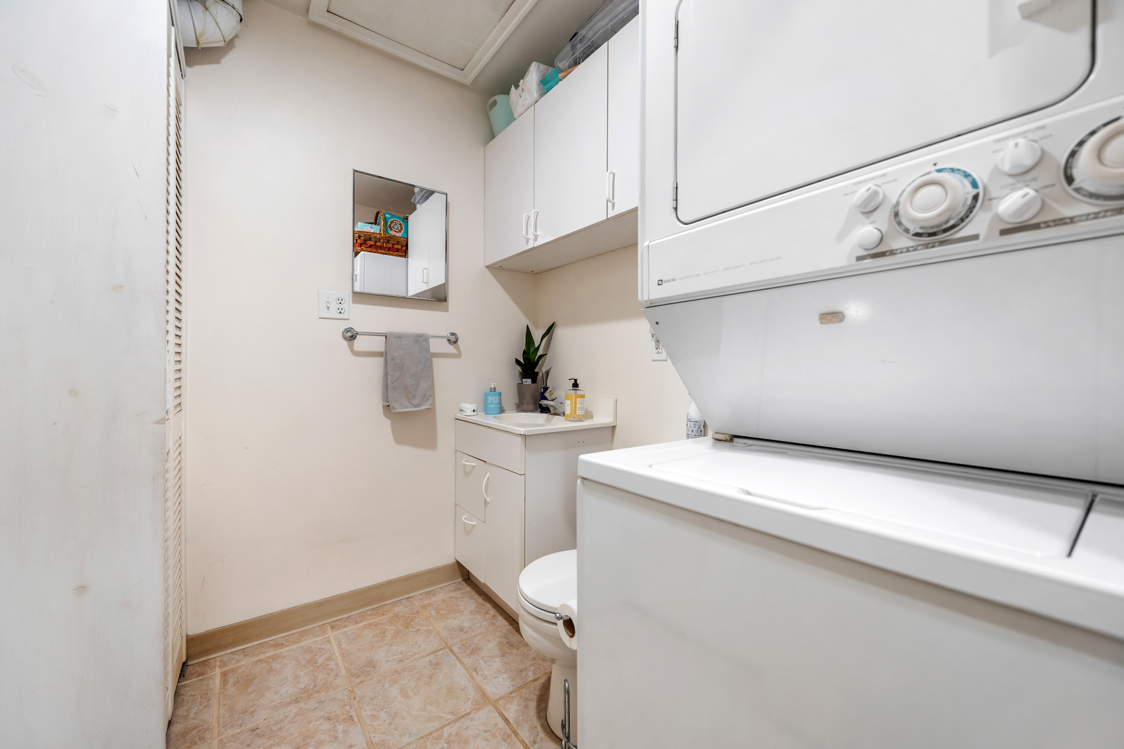 907 Royal Drive 3b Property Photo 8