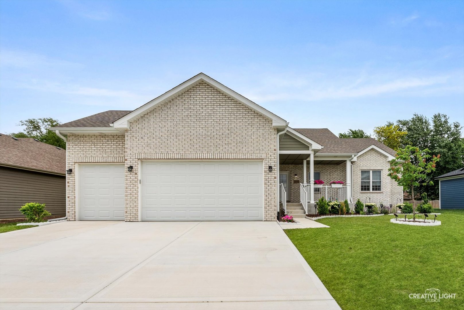 20929 Lakewoods Lane Property Photo 2