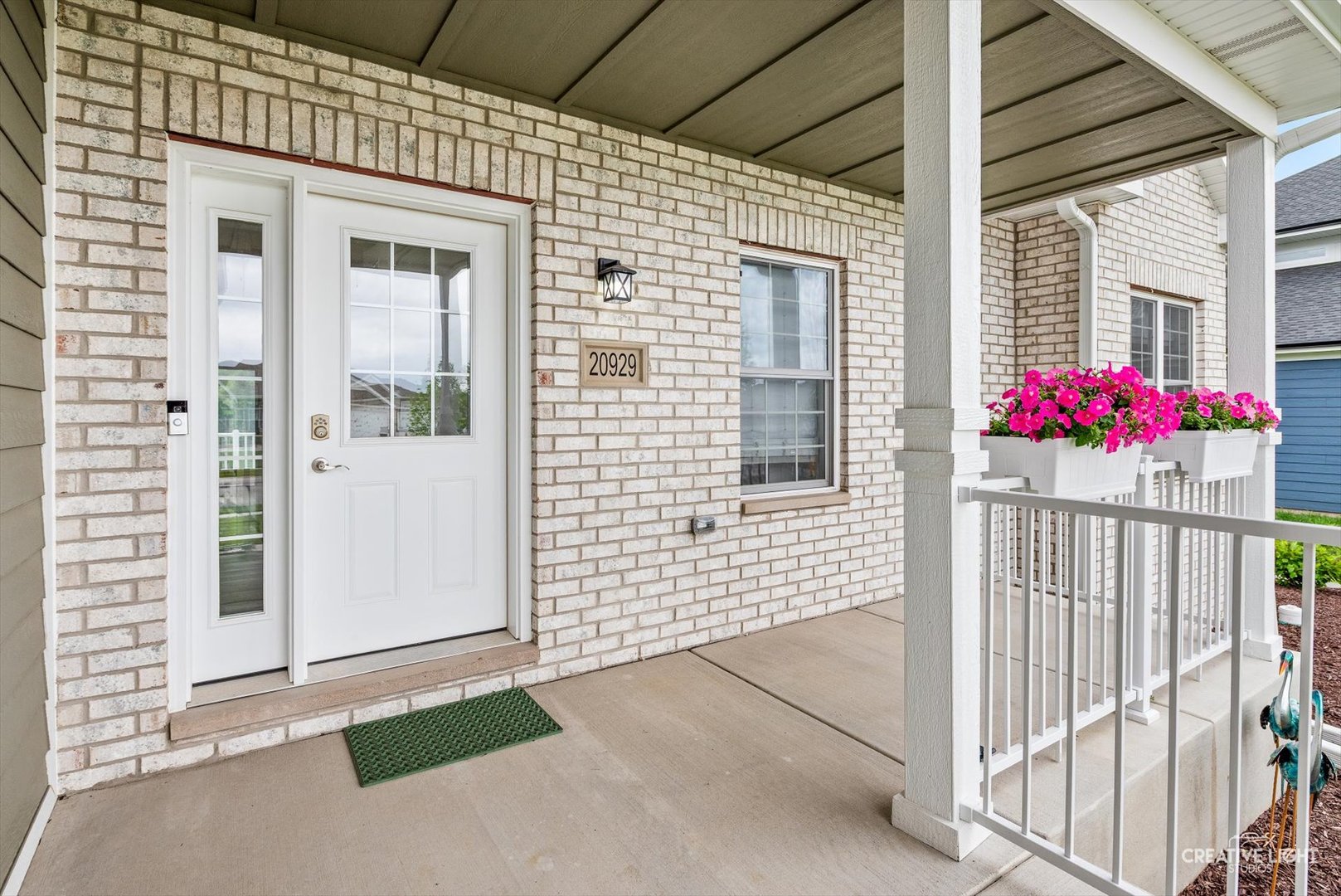 20929 Lakewoods Lane Property Photo 2