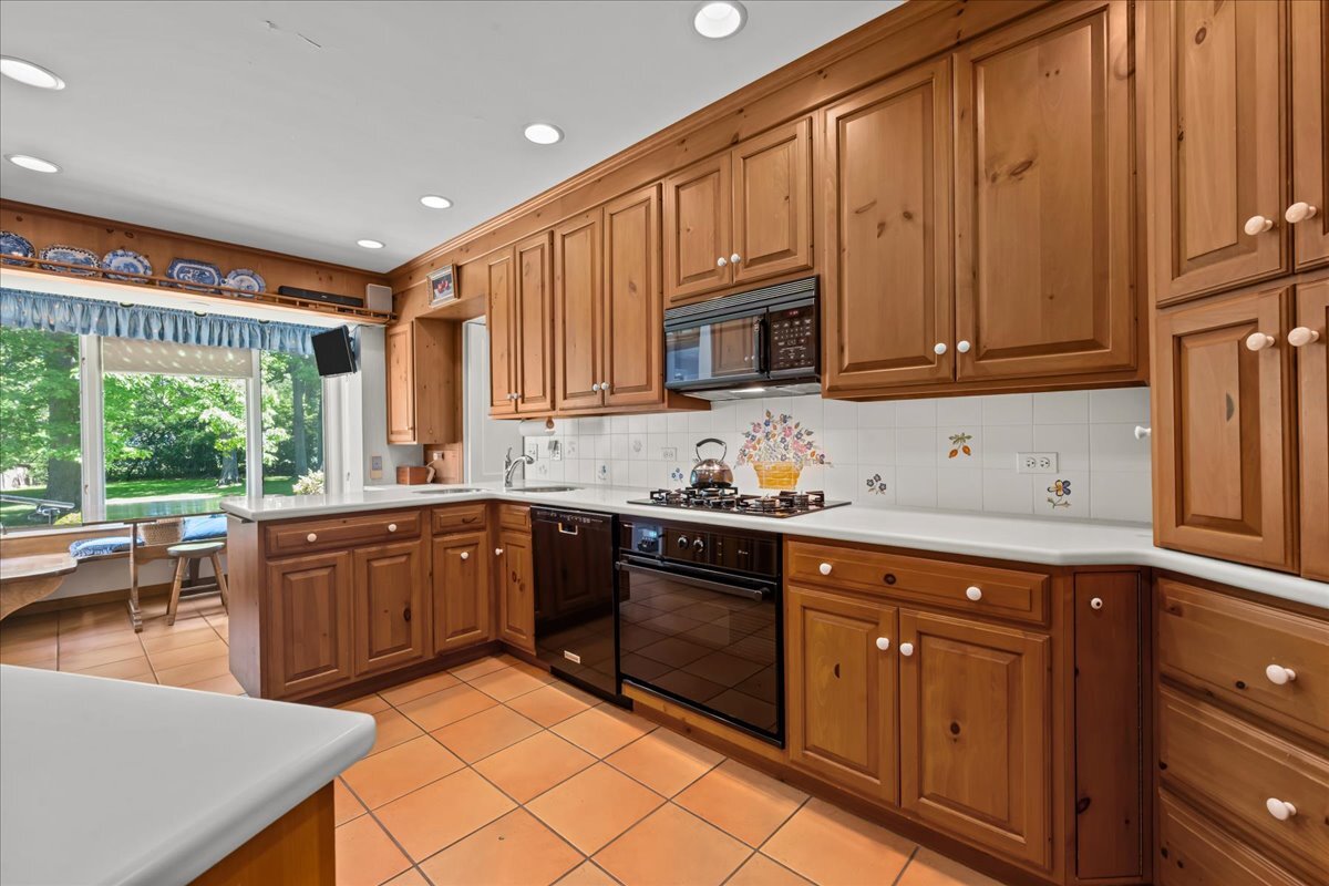 220 Shadowood Lane Property Photo 19