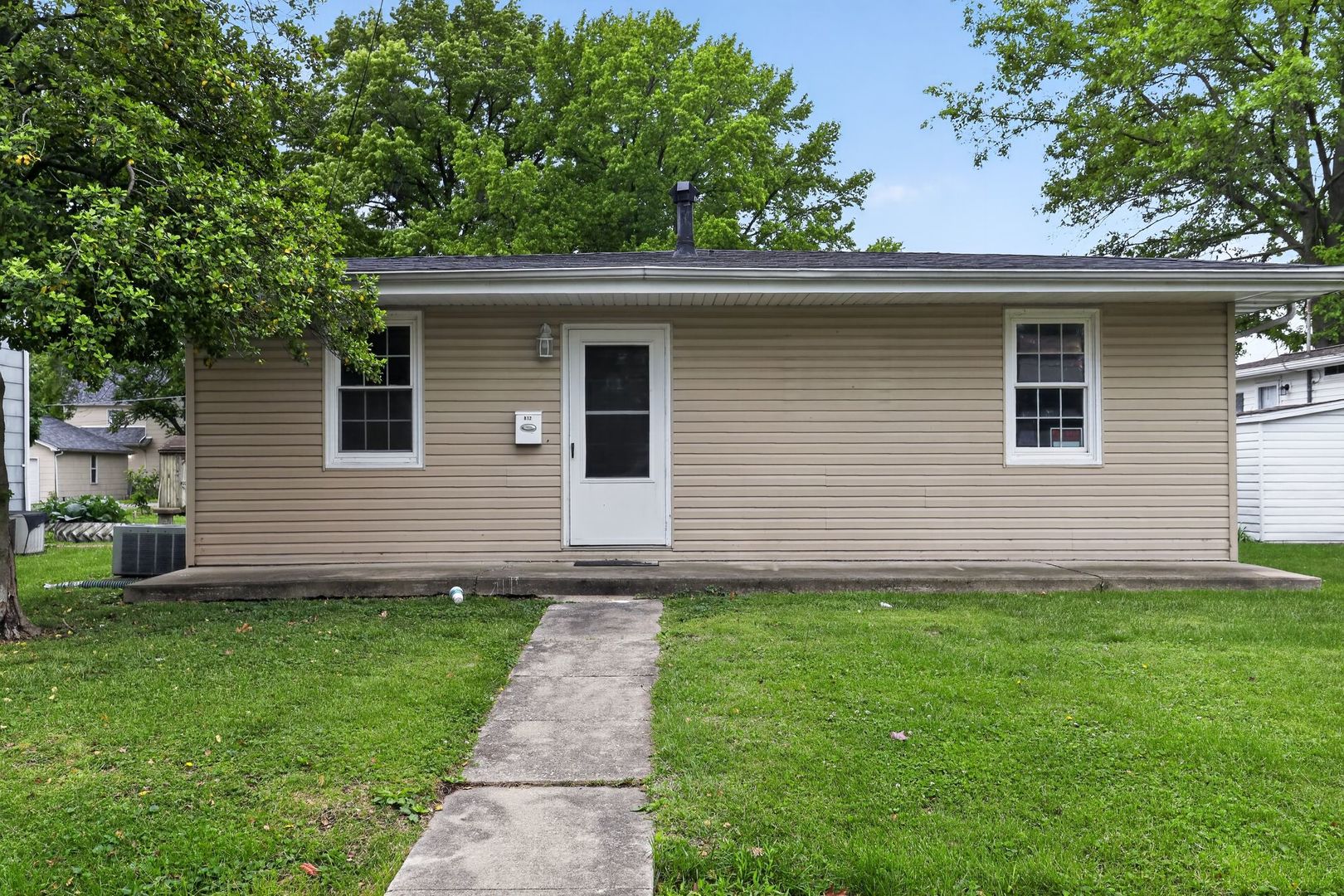 812 N 5th Street