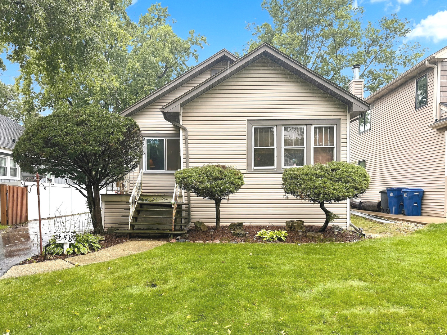458 S Harvard Avenue Property Photo 1