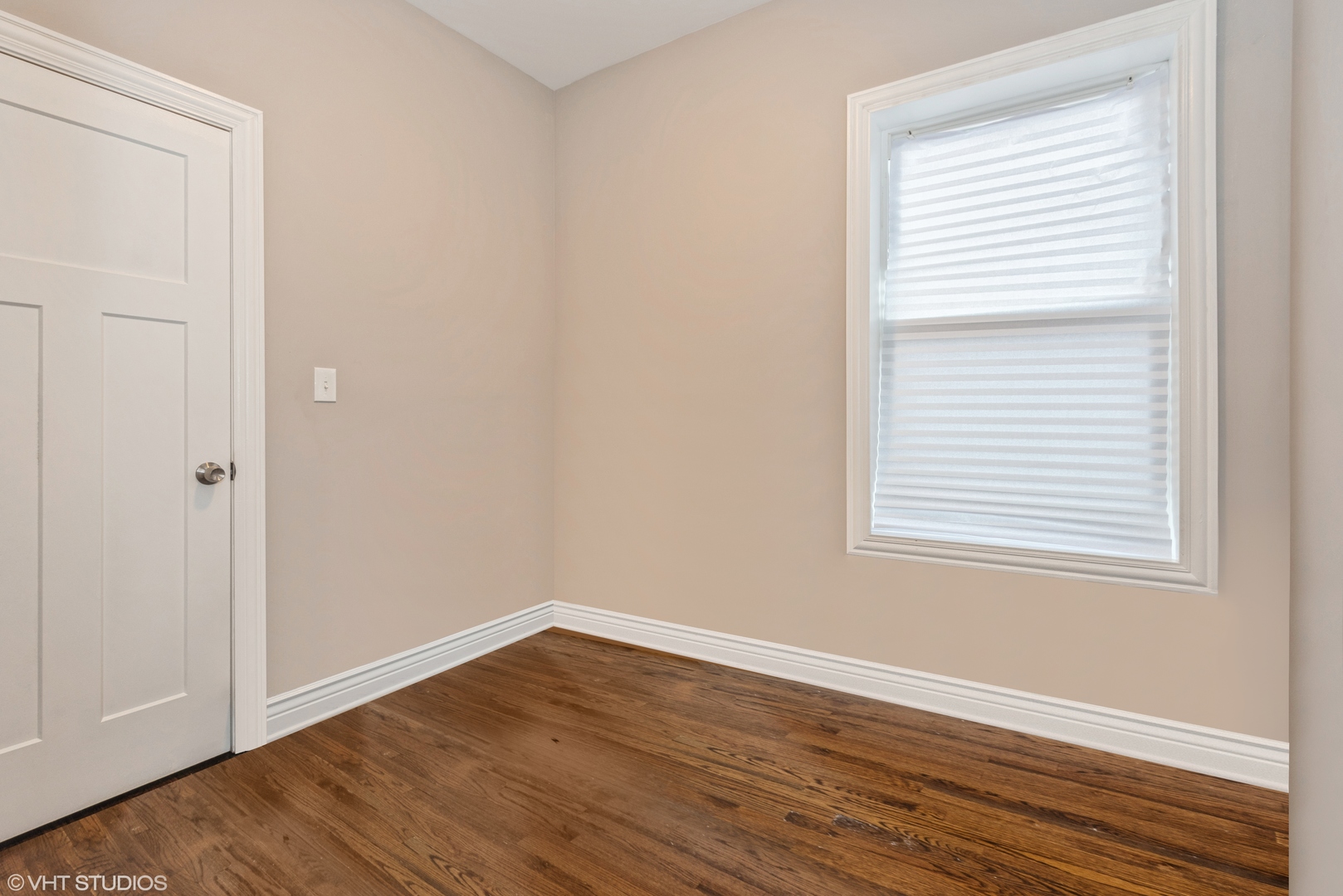1002 N Avers Avenue Property Photo 9