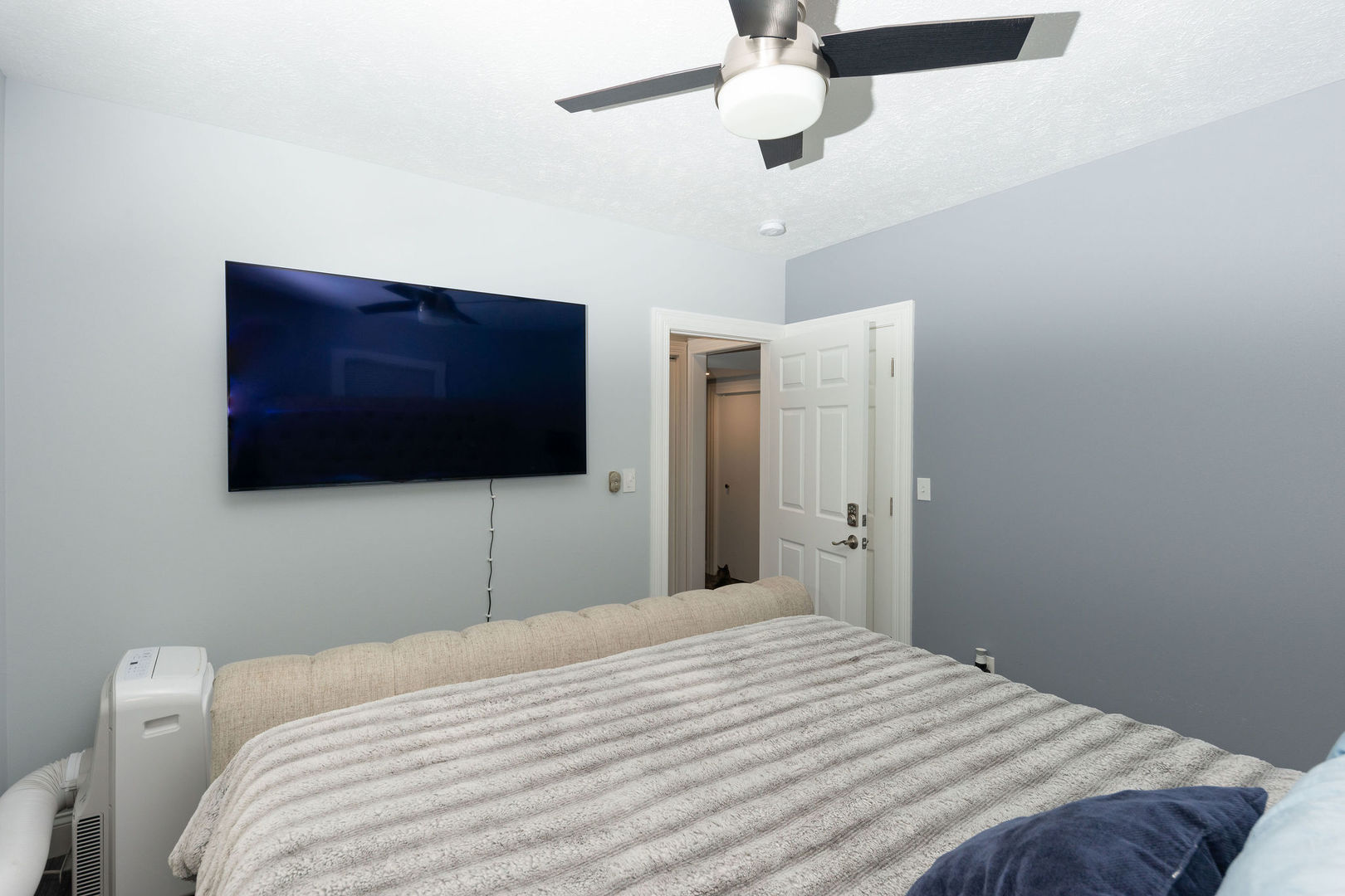 1719 Post Avenue Property Photo 22