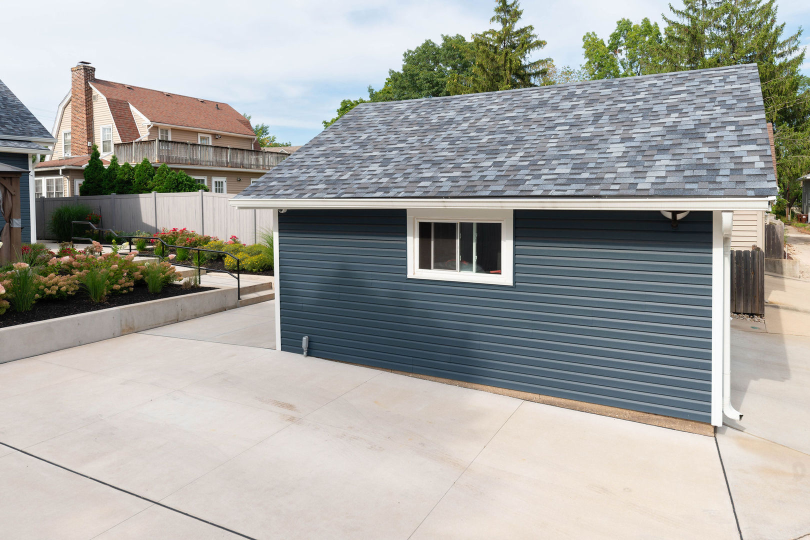 1719 Post Avenue Property Photo 46