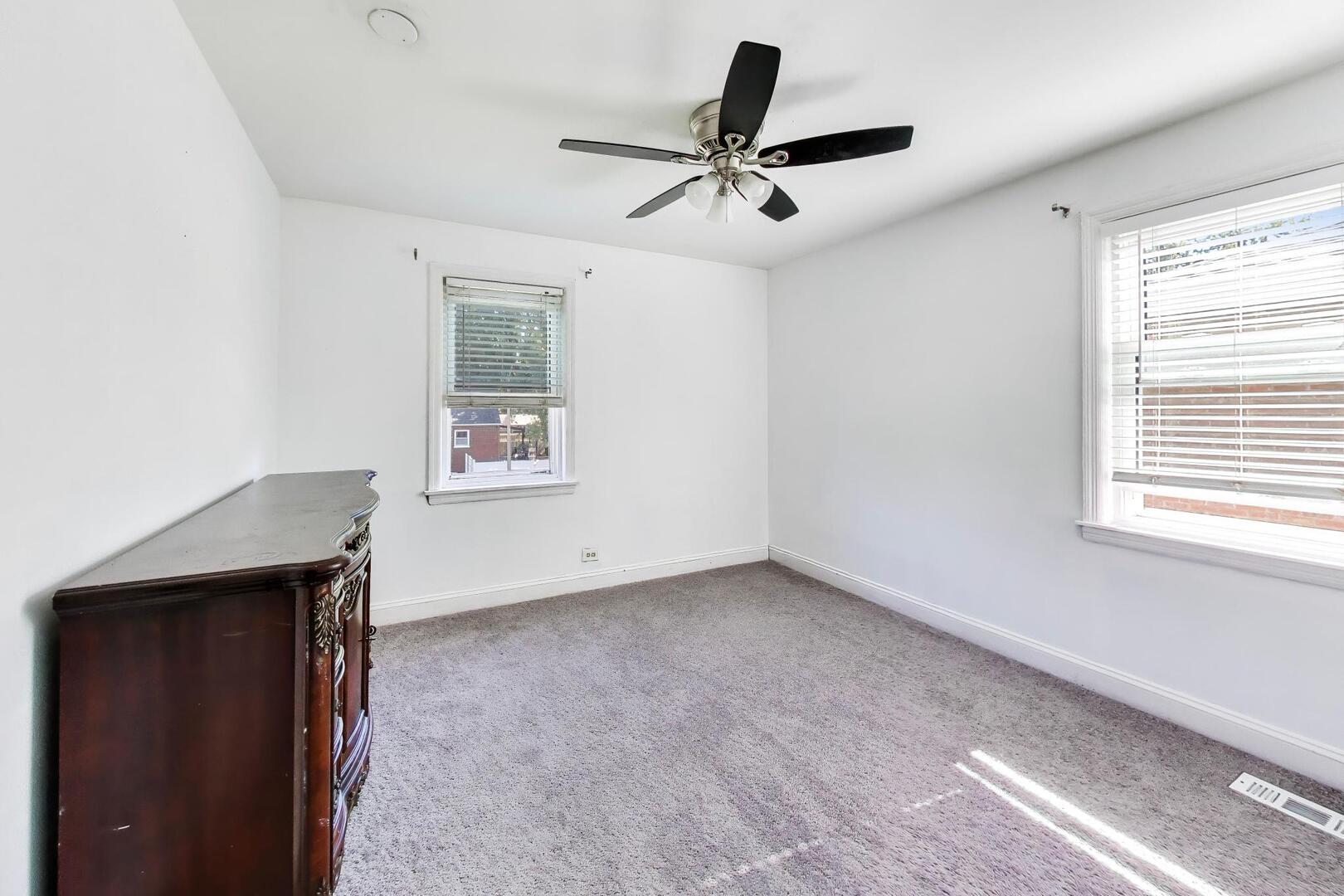 2923 W 97th Street Property Photo 16