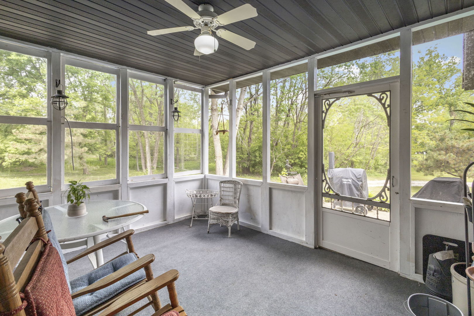 2391 Newburg Road Property Photo 11