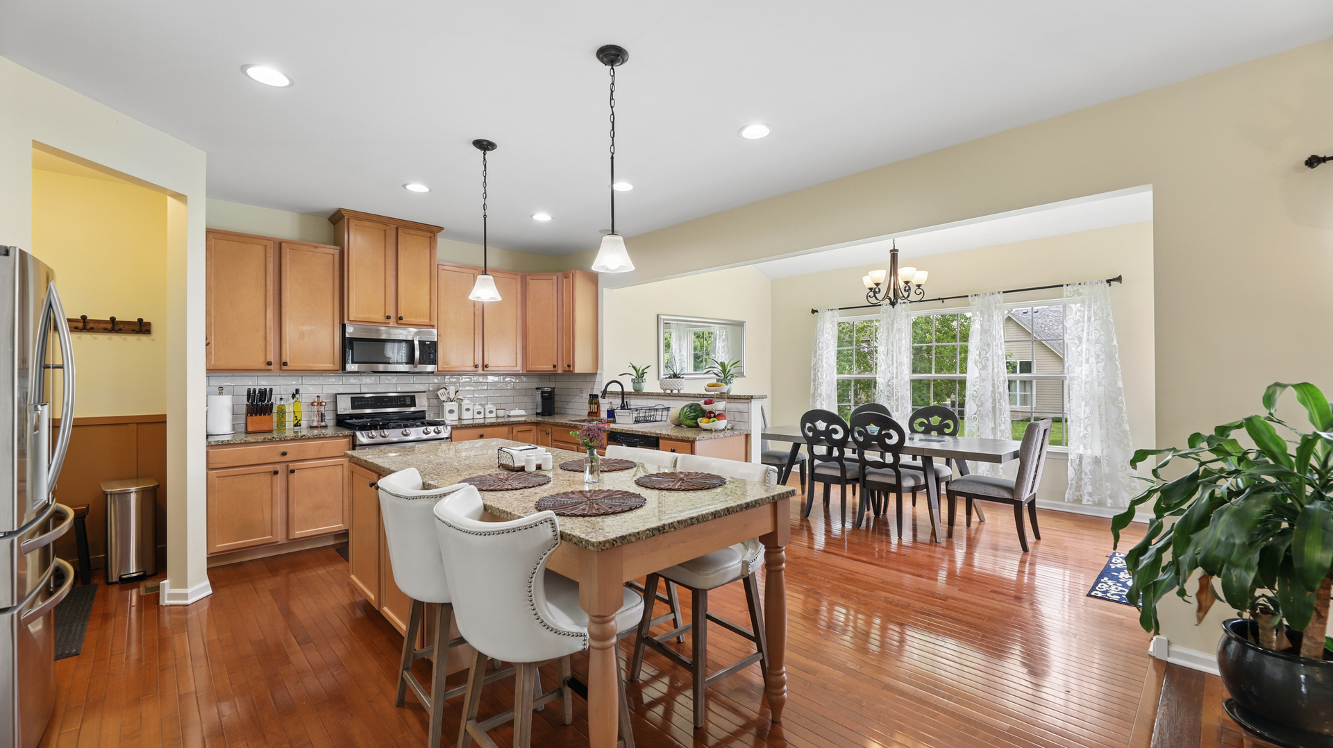3811 Ivy Lane Property Photo 8