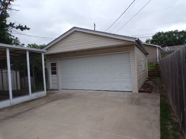 3222 26th Street Property Photo 2